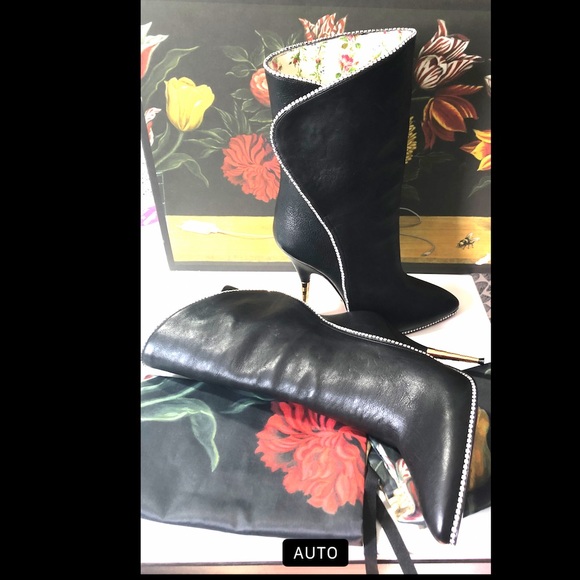❤️🙈🌹Gucci Fosca leather crystal boot🌹🙈❤️ - Picture 7 of 8
